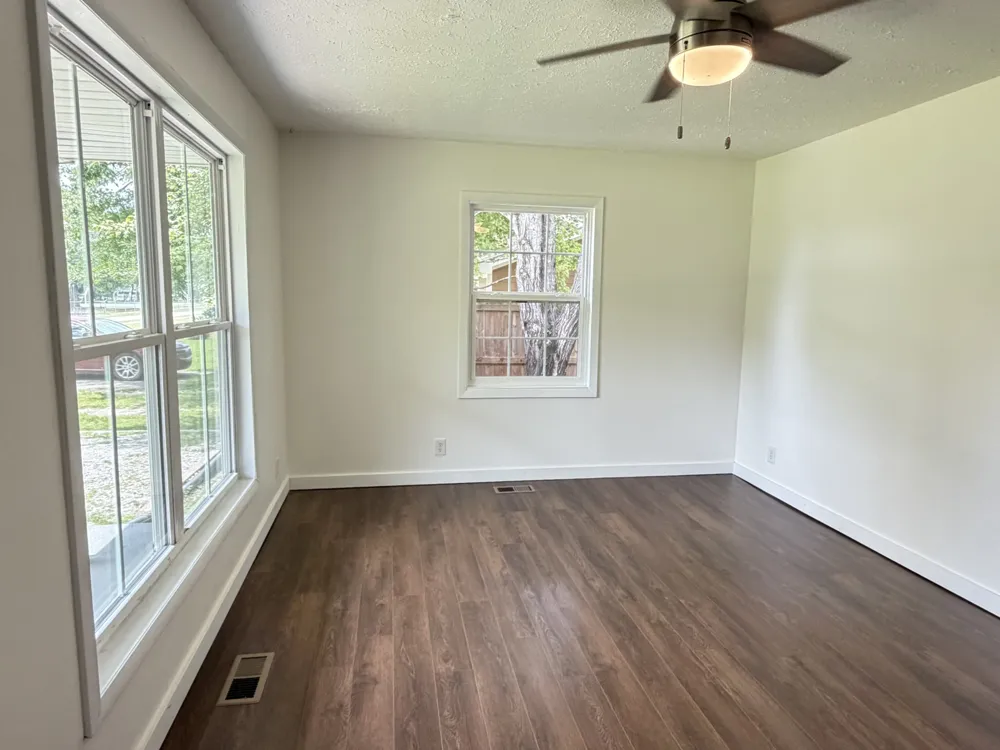15 Forrest Ave Hohenwald, TN 38462