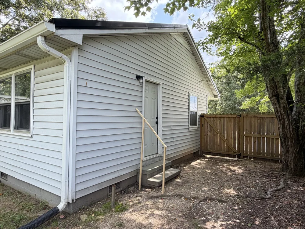 15 Forrest Ave Hohenwald, TN 38462