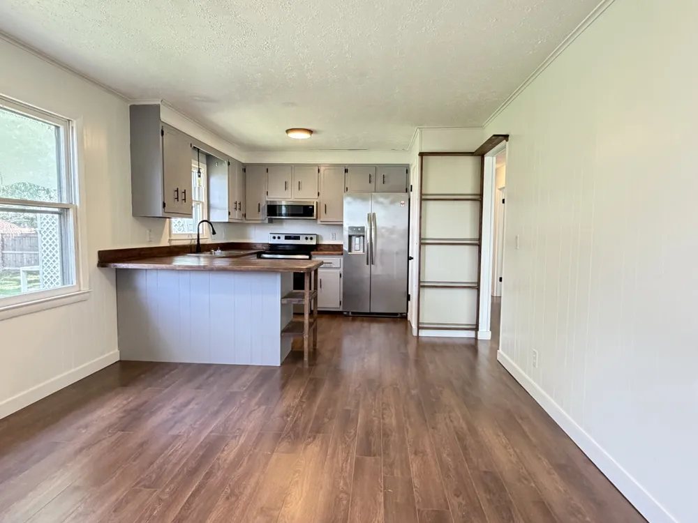 15 Forrest Ave Hohenwald, TN 38462