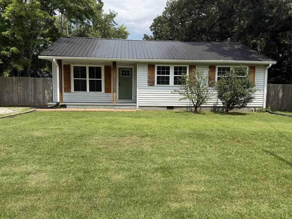 15 Forrest Ave Hohenwald, TN 38462