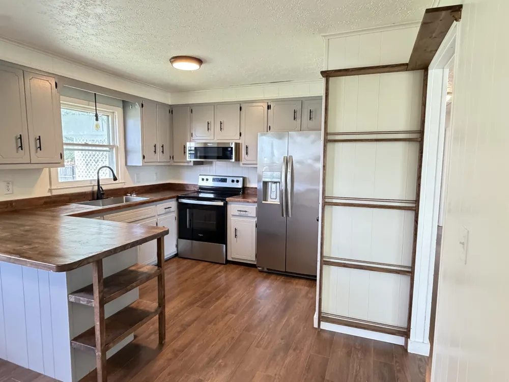 15 Forrest Ave Hohenwald, TN 38462
