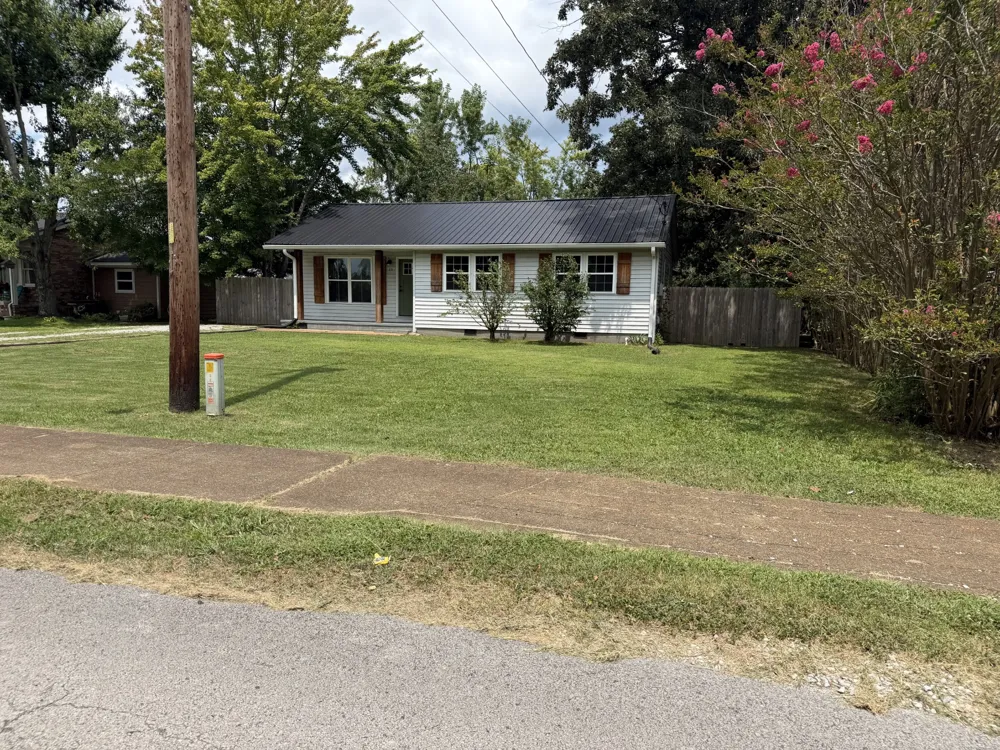 15 Forrest Ave Hohenwald, TN 38462