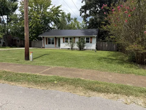 15 Forrest Ave