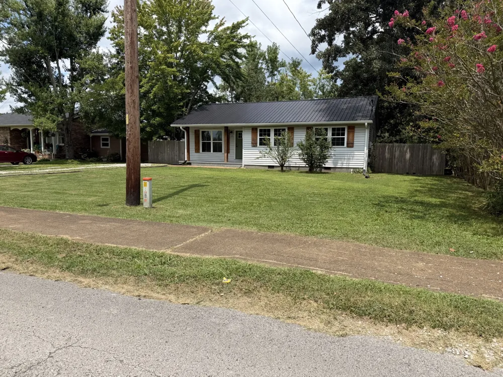 15 Forrest Ave Hohenwald, TN 38462
