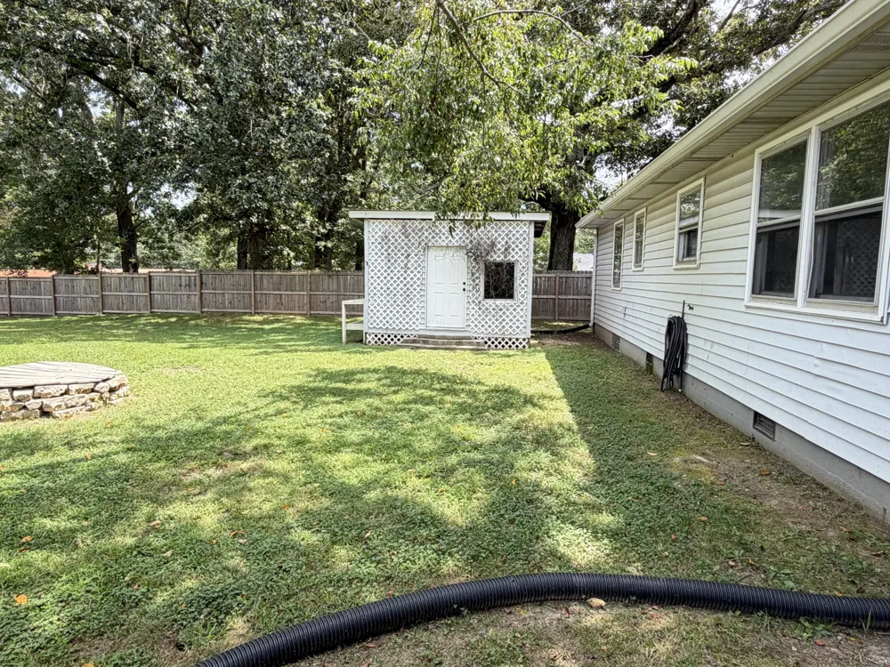 15 Forrest Ave Hohenwald, TN 38462