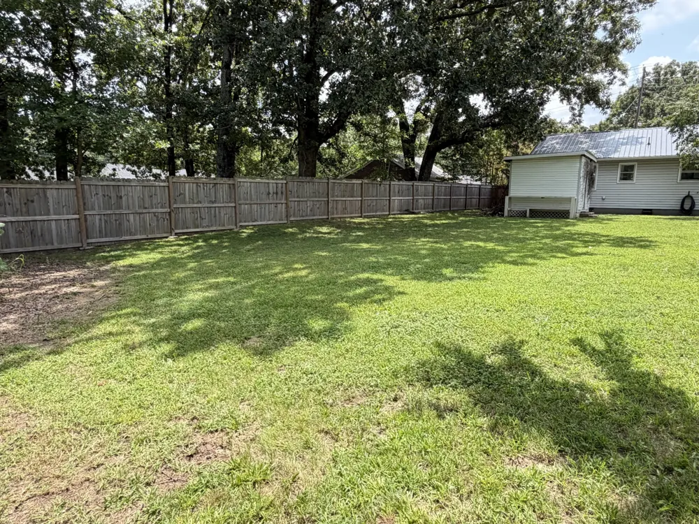 15 Forrest Ave Hohenwald, TN 38462
