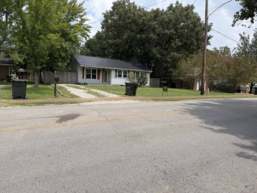 15 Forrest Ave Hohenwald, TN 38462