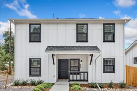 360 W Stanford Avenue