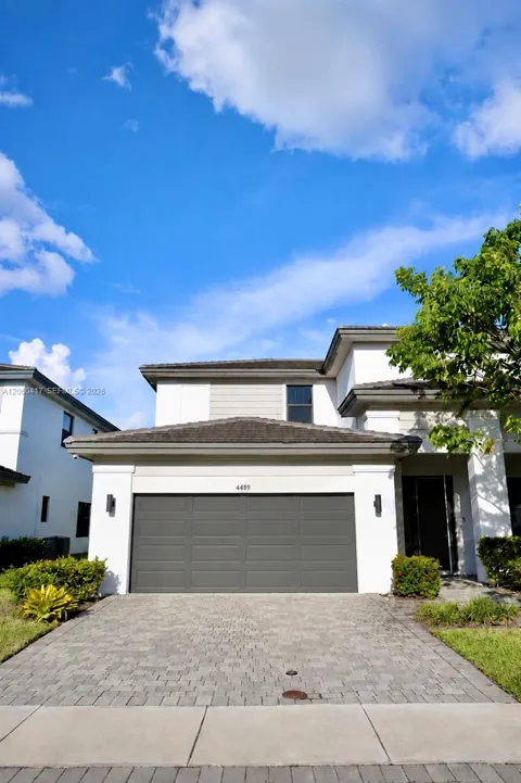 4499 SW 173rd Ave