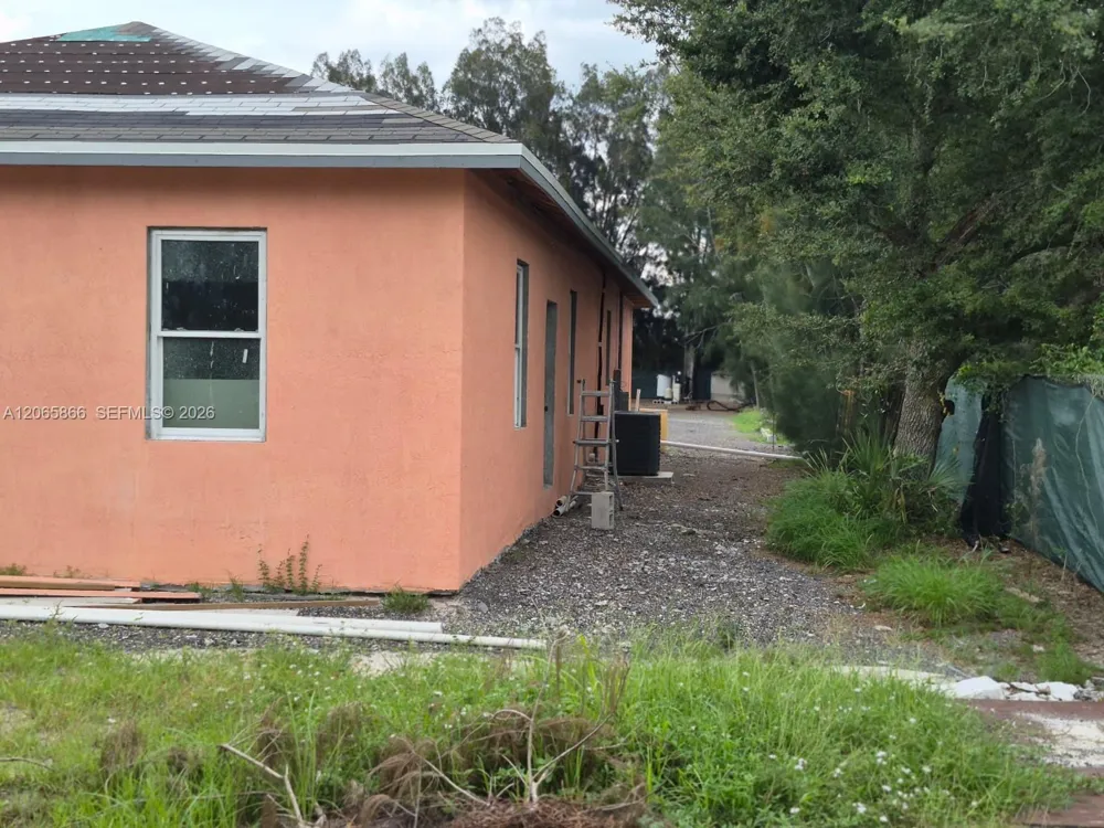 160 Granja St Clewiston, FL 33440