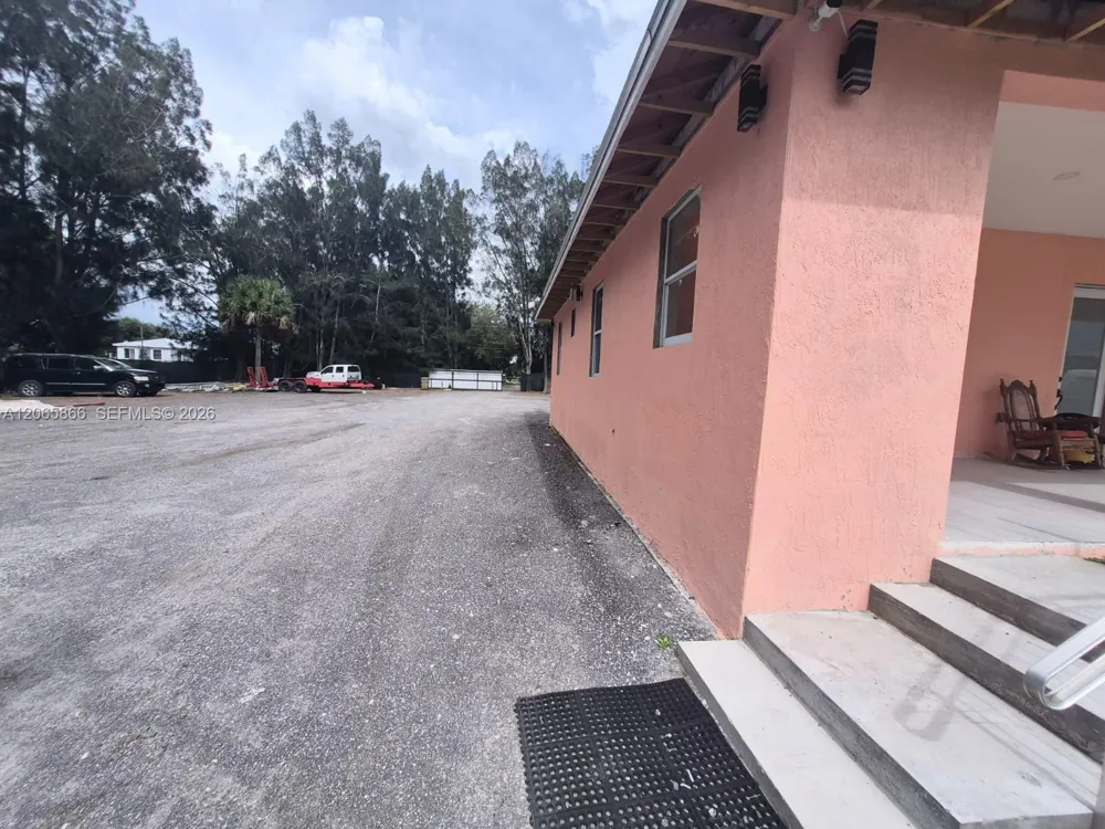 160 Granja St Clewiston, FL 33440
