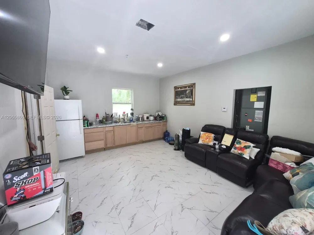 160 Granja St Clewiston, FL 33440