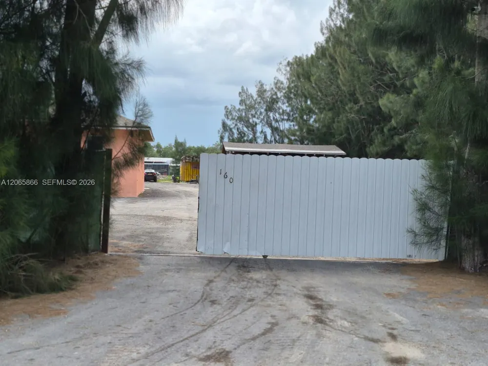 160 Granja St Clewiston, FL 33440