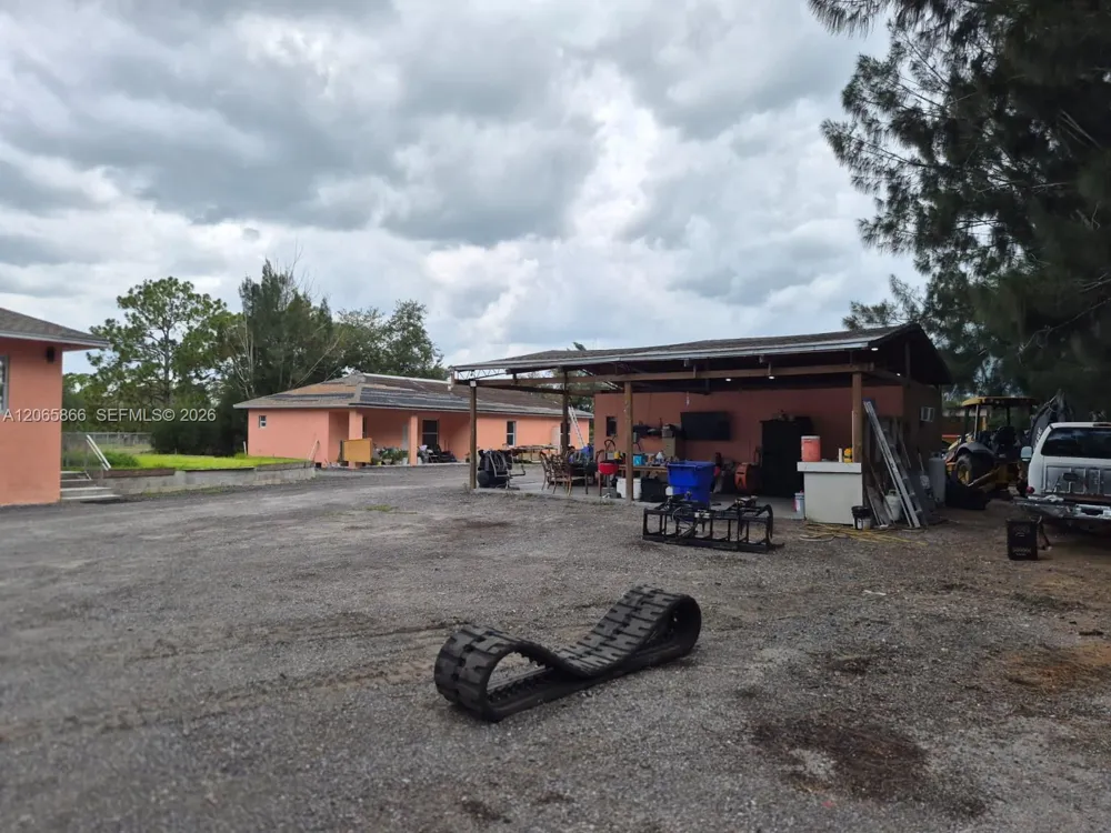 160 Granja St Clewiston, FL 33440