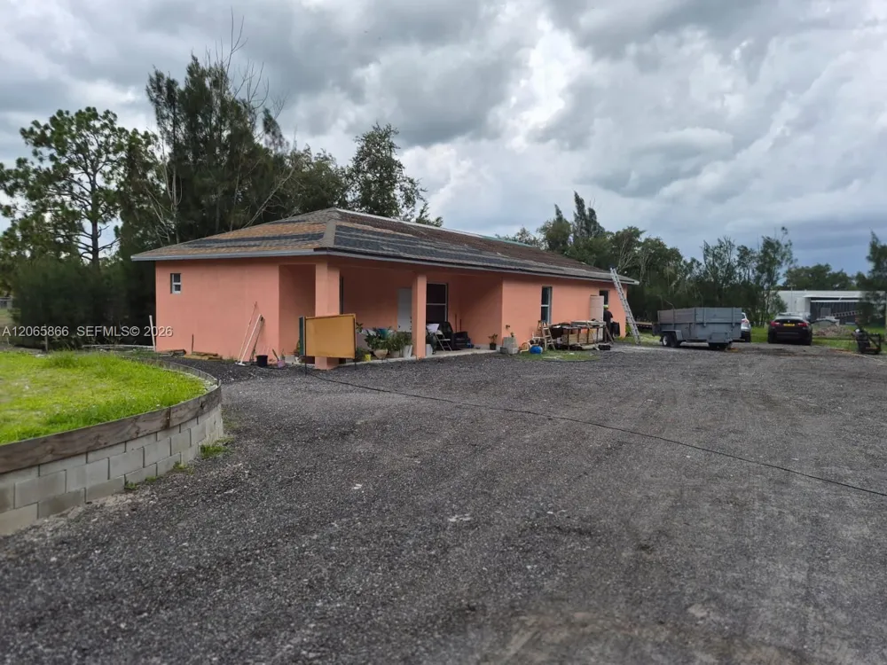 160 Granja St Clewiston, FL 33440