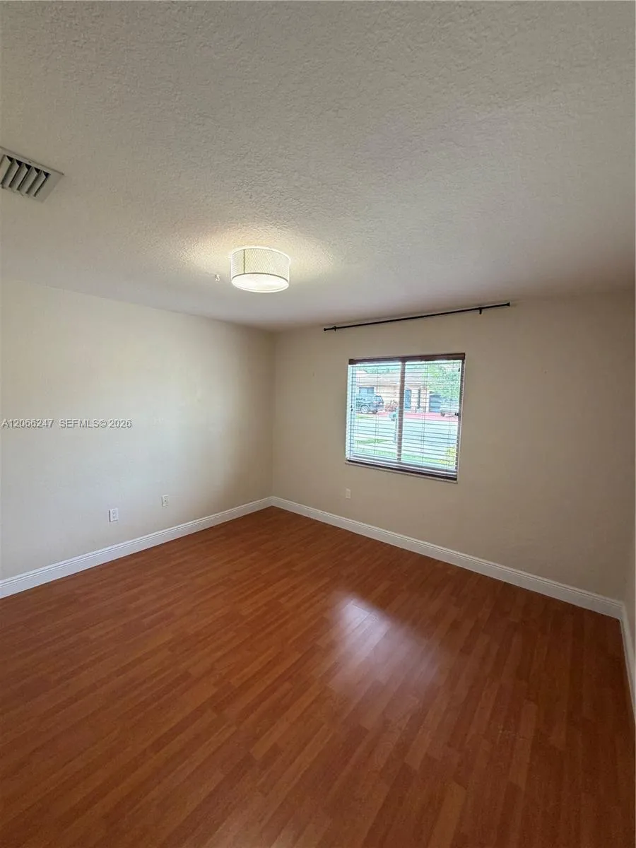 14525 NW 88 ave #14525 Miami Lakes, FL 33018