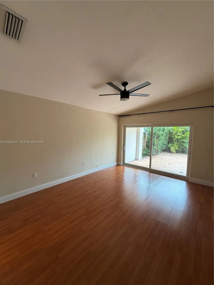 14525 NW 88 ave #14525 Miami Lakes, FL 33018