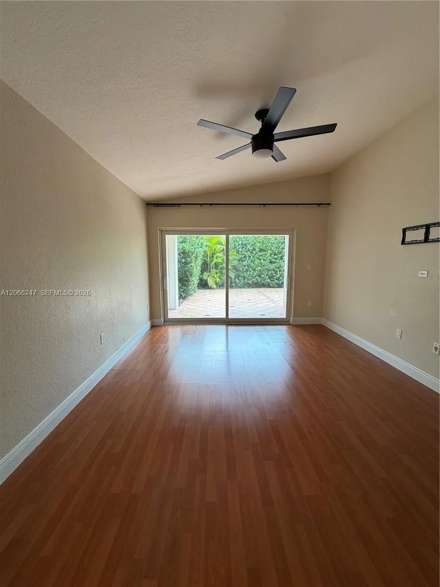 14525 NW 88 ave #14525 Miami Lakes, FL 33018