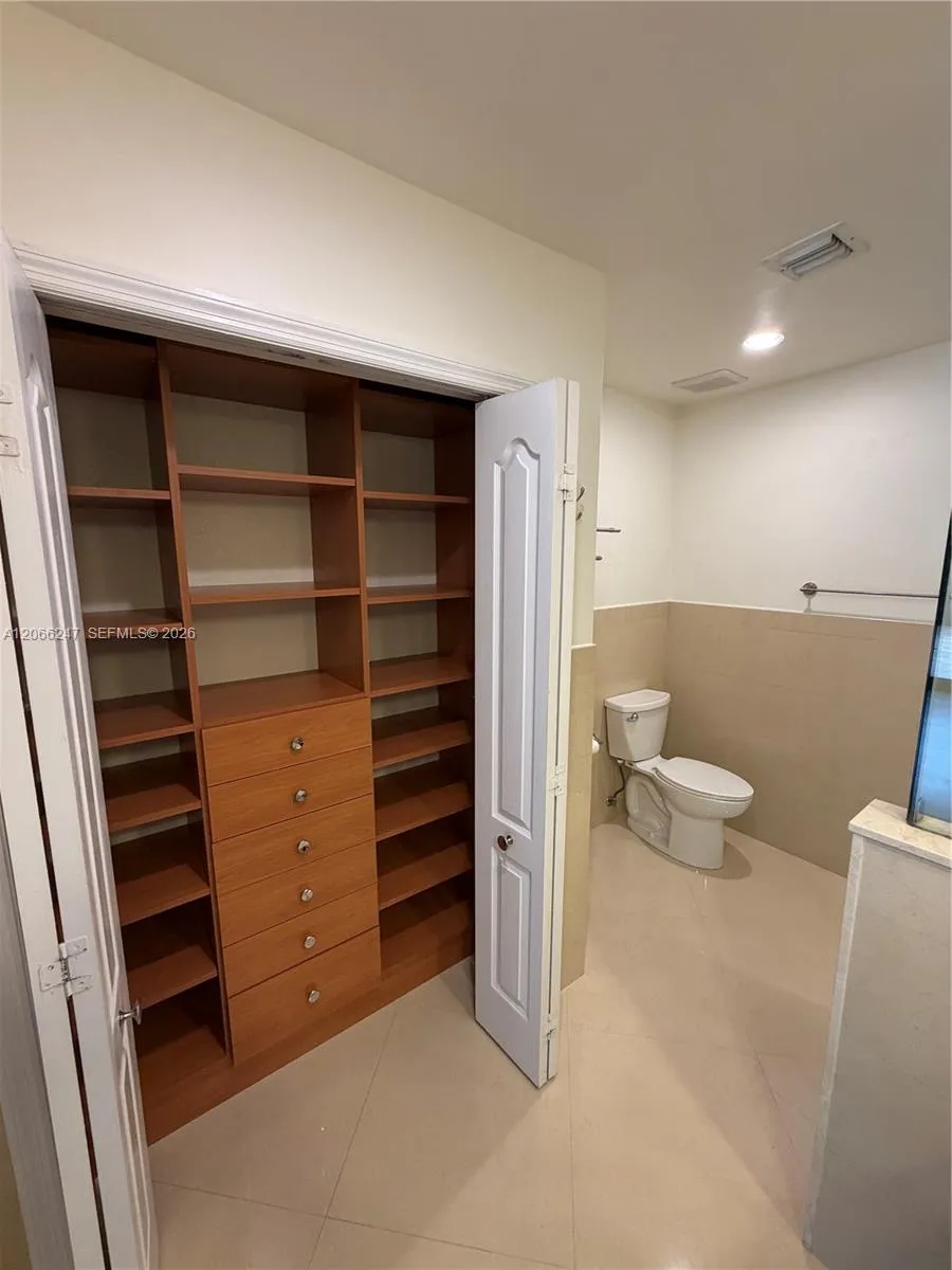 14525 NW 88 ave #14525 Miami Lakes, FL 33018