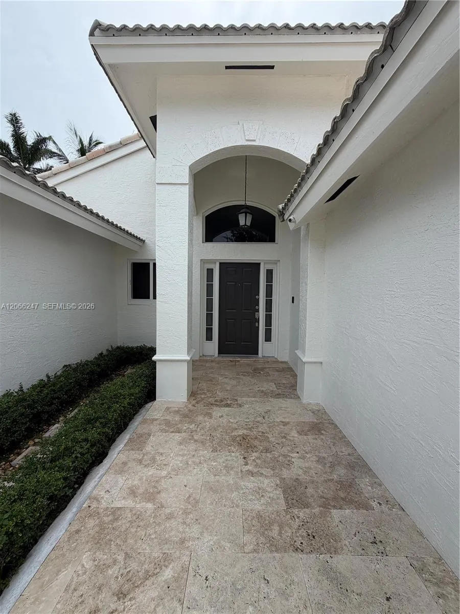 14525 NW 88 ave #14525 Miami Lakes, FL 33018