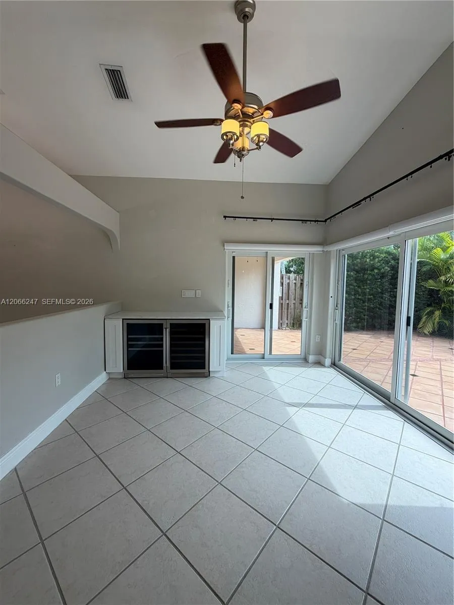 14525 NW 88 ave #14525 Miami Lakes, FL 33018