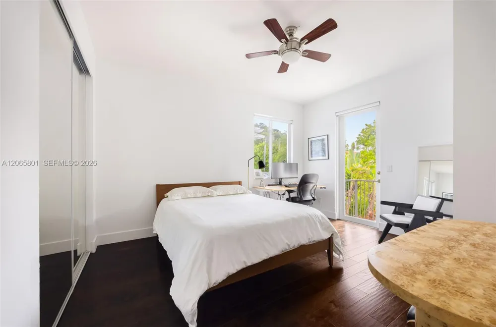 2938 Catalina St Coconut Grove, FL 33133