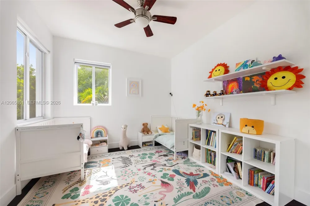 2938 Catalina St Coconut Grove, FL 33133
