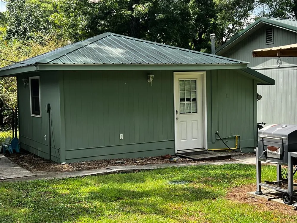208 Kentucky Drive NE Calhoun, GA 30701