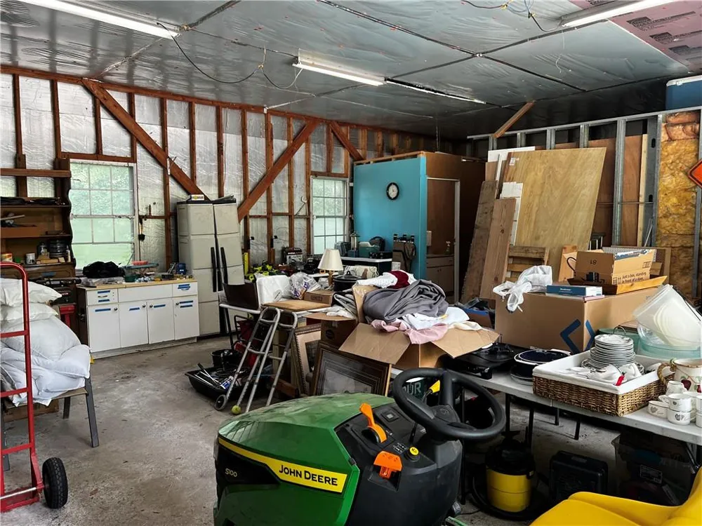 208 Kentucky Drive NE Calhoun, GA 30701
