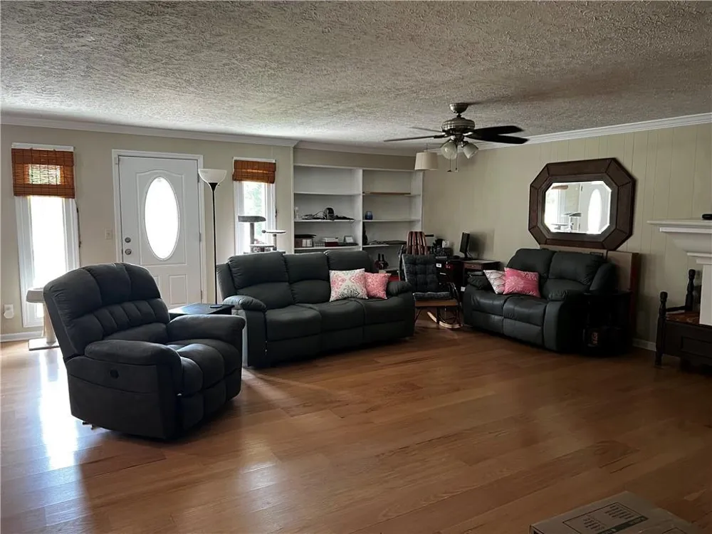 208 Kentucky Drive NE Calhoun, GA 30701