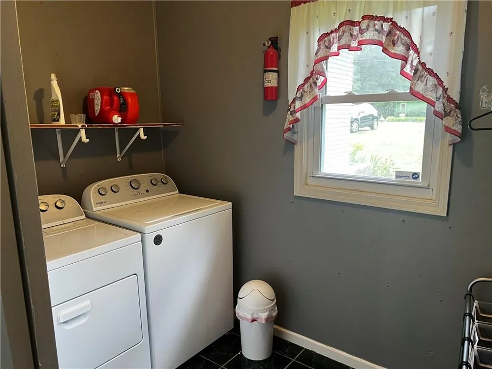 208 Kentucky Drive NE Calhoun, GA 30701