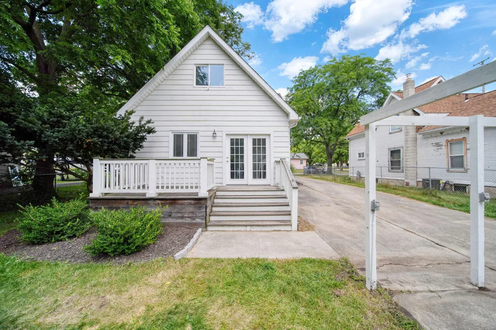 1407 Merriman Street Jackson City, MI 49203