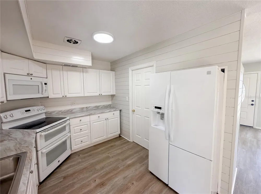 7328 TANGELO AVENUE Port Richey, FL 34668