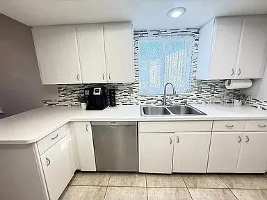 709 HICKORY LANE Bradenton, FL 34208