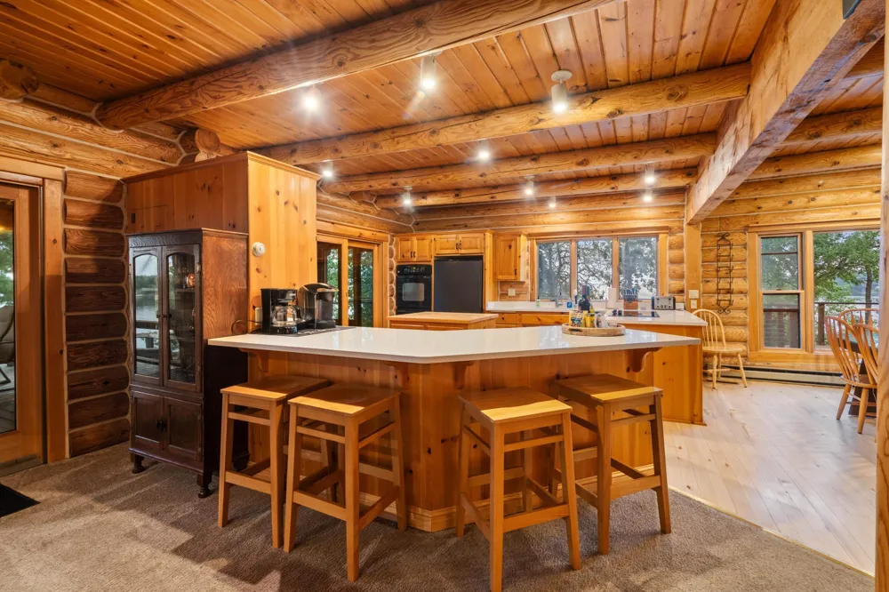 10001 Tomahawk Trail Kabetogama, MN 56669