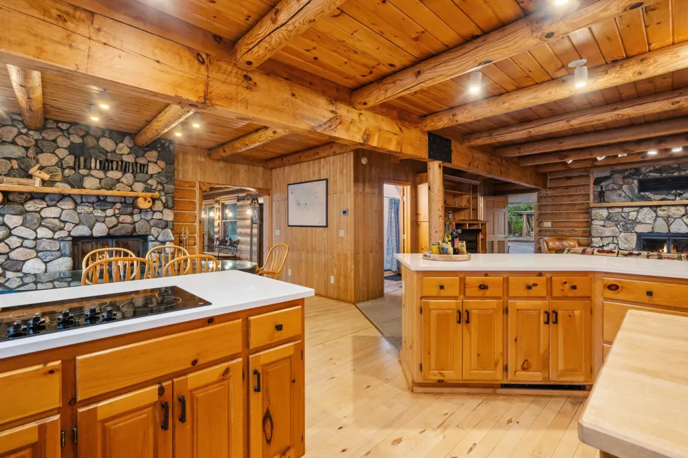 10001 Tomahawk Trail Kabetogama, MN 56669
