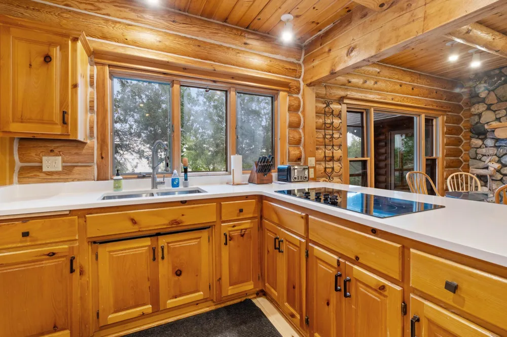 10001 Tomahawk Trail Kabetogama, MN 56669