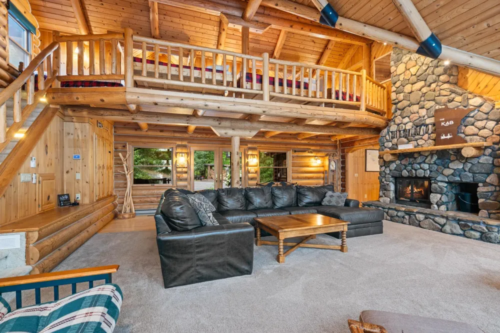 10001 Tomahawk Trail Kabetogama, MN 56669