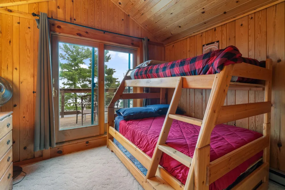 10001 Tomahawk Trail Kabetogama, MN 56669