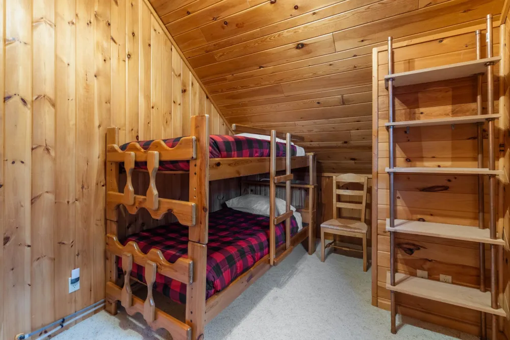 10001 Tomahawk Trail Kabetogama, MN 56669
