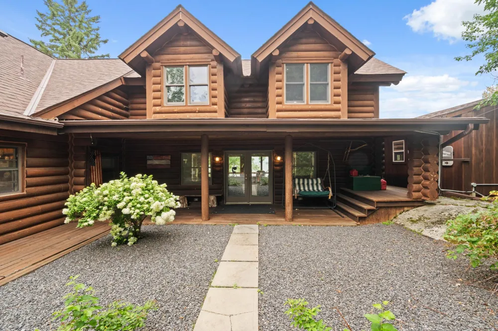 10001 Tomahawk Trail Kabetogama, MN 56669