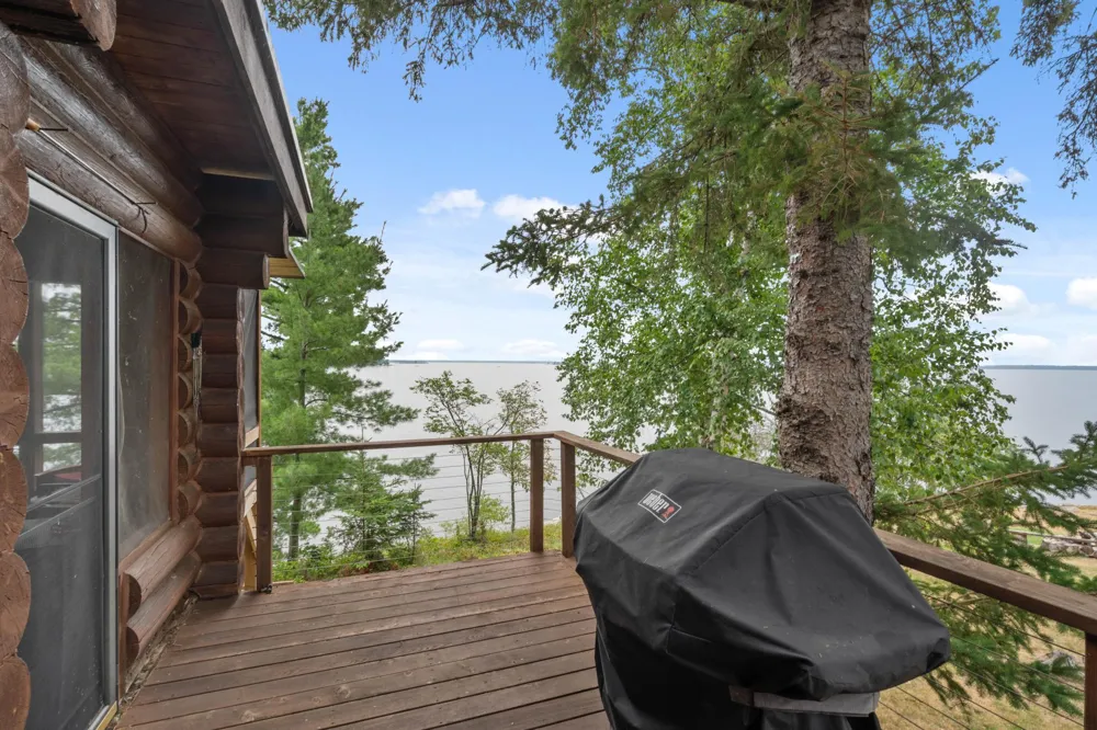 10001 Tomahawk Trail Kabetogama, MN 56669