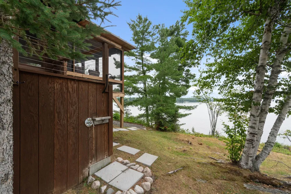 10001 Tomahawk Trail Kabetogama, MN 56669