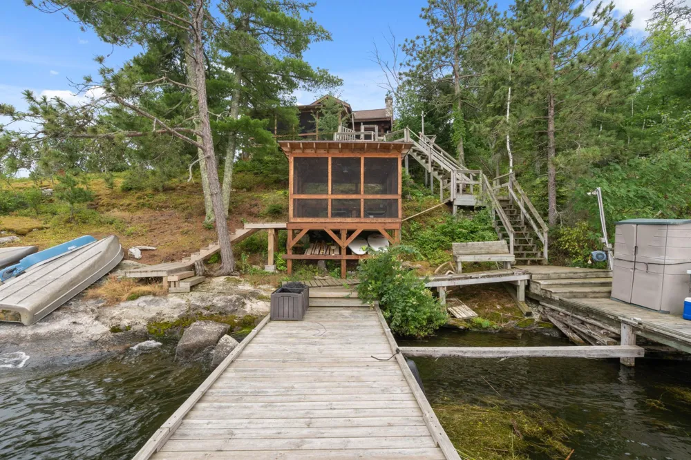 10001 Tomahawk Trail Kabetogama, MN 56669