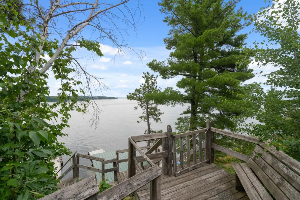 10001 Tomahawk Trail Kabetogama, MN 56669