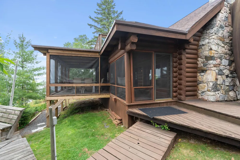 10001 Tomahawk Trail Kabetogama, MN 56669