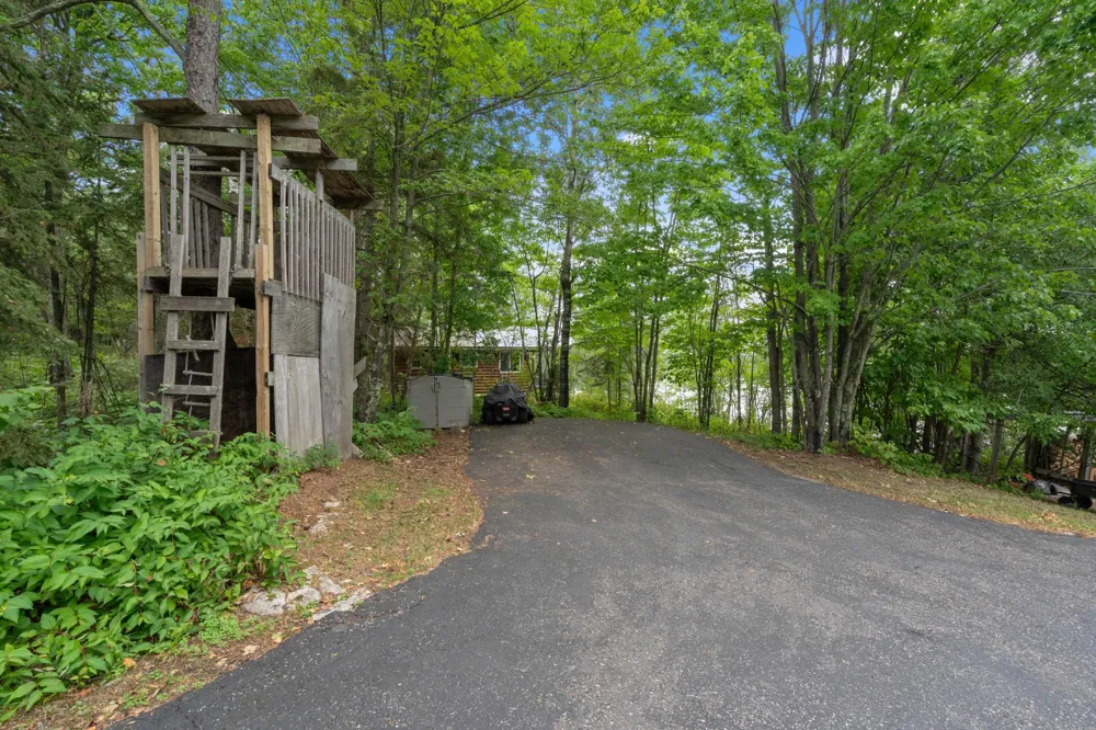 10001 Tomahawk Trail Kabetogama, MN 56669