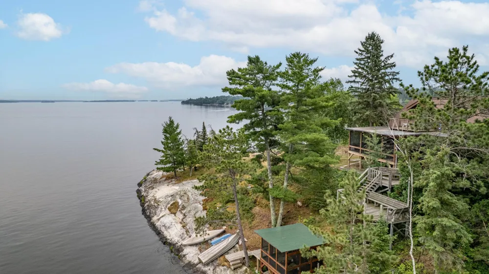 10001 Tomahawk Trail Kabetogama, MN 56669