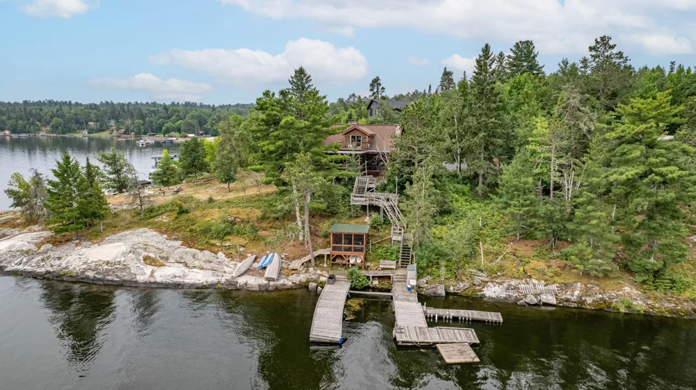10001 Tomahawk Trail Kabetogama, MN 56669