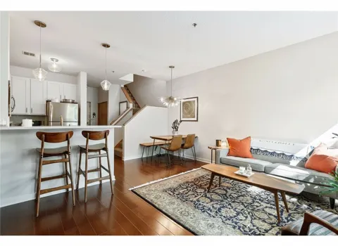 615 1st Street #115